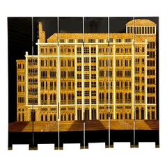 Italienischer polychromierter lackierter architektonischer Paravent/Raumteiler aus der Mitte des Jahrhunderts