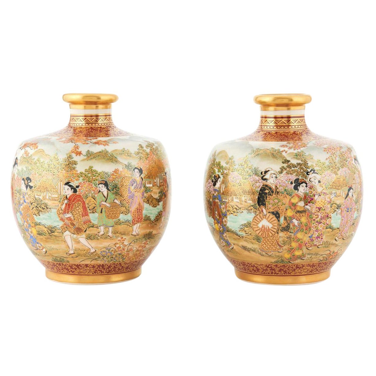Pair of Fine Japanese Satsuma Vases, Ogawa Yozan Studio, First Half 20th Century For Sale