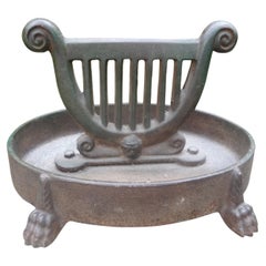 Rascador de botas de hierro estilo neoclásico continental vintage