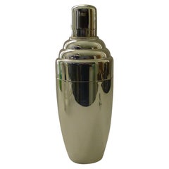 Smart Art Deco Cocktail Shaker by Gaskell & Chambers, c.1940