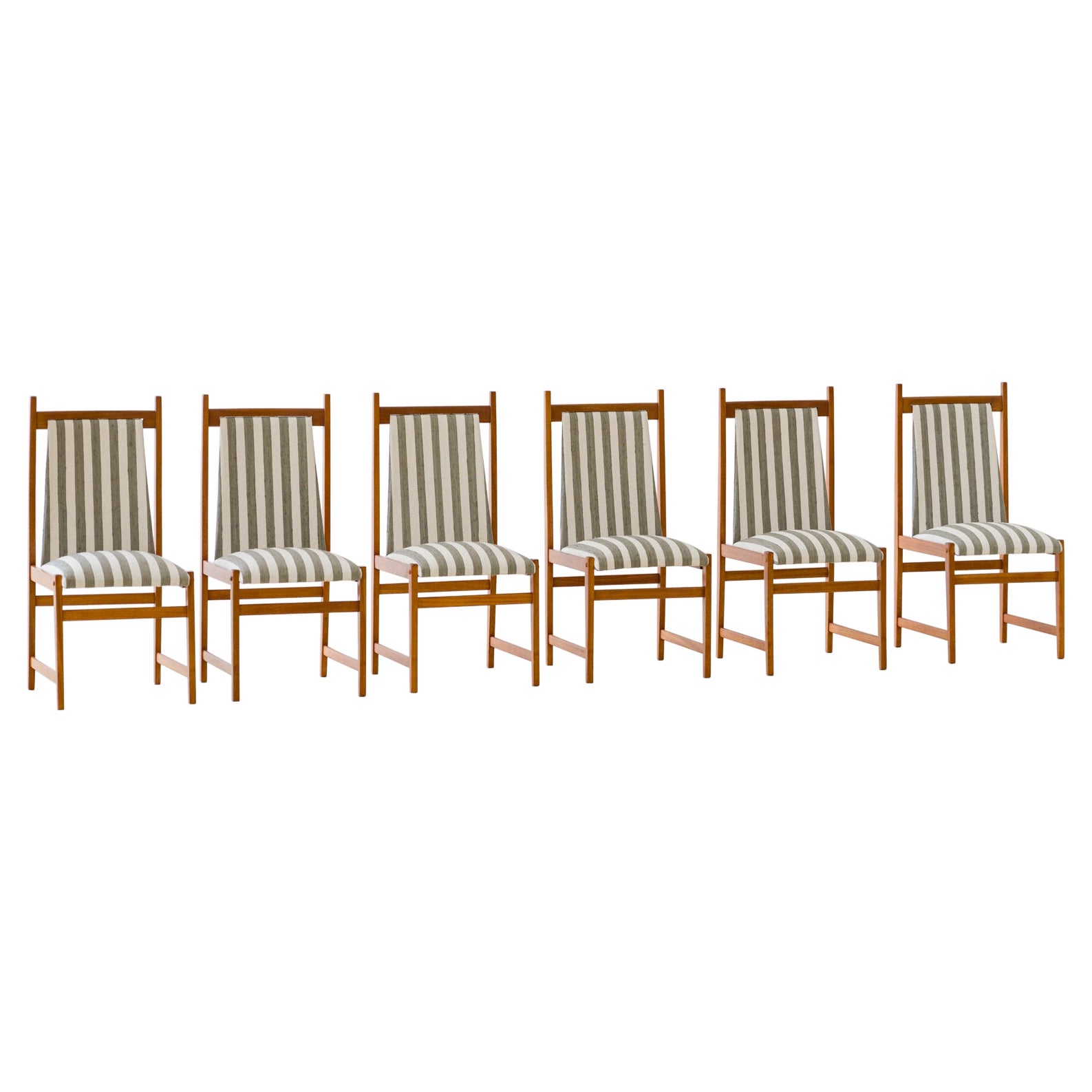 Set of Six Dining Chairs, by Celina Decorações, 1960s, Brazilian Midcentury For Sale