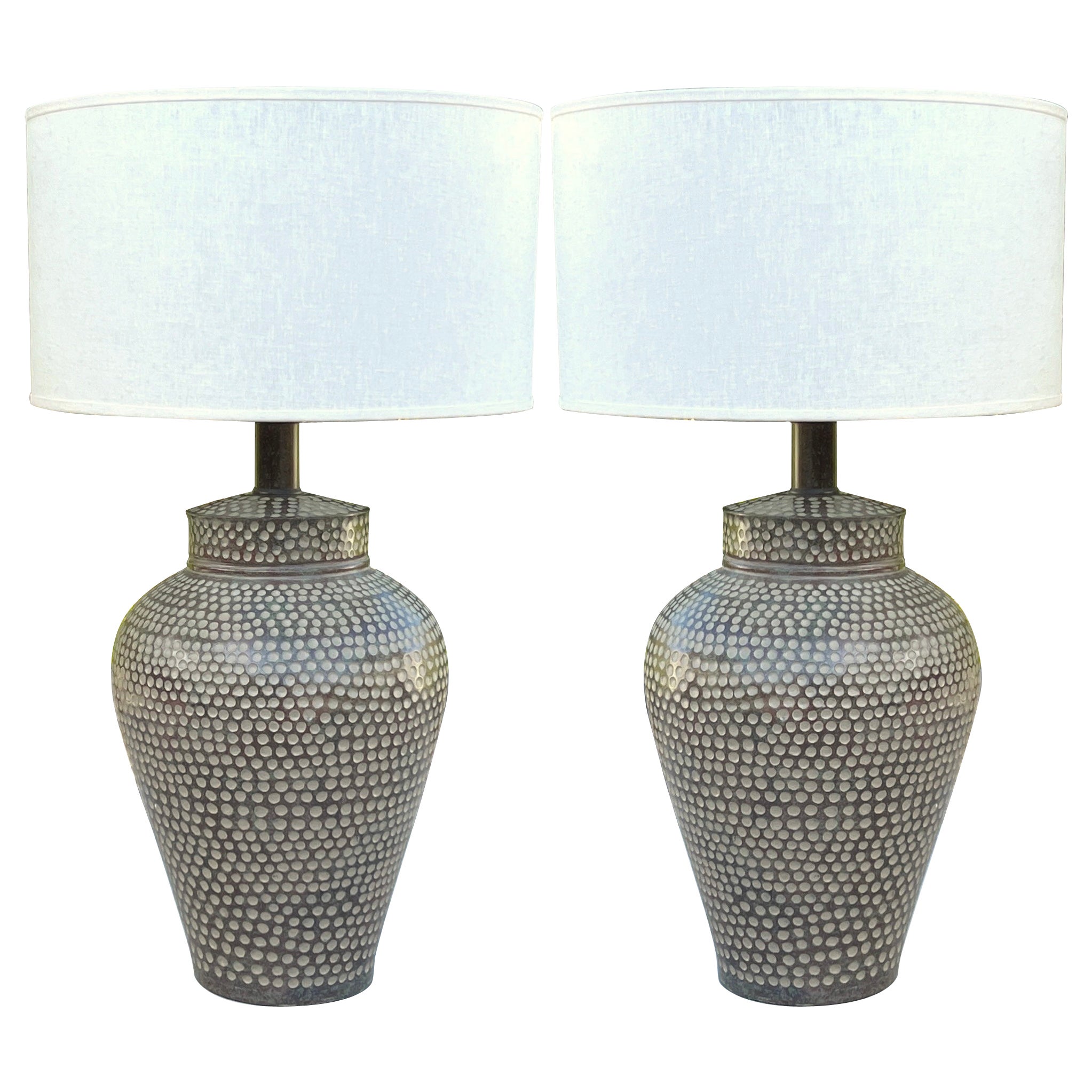 Pair of Chinese Ginger Jar Lamps in Hammered Resin For Sale