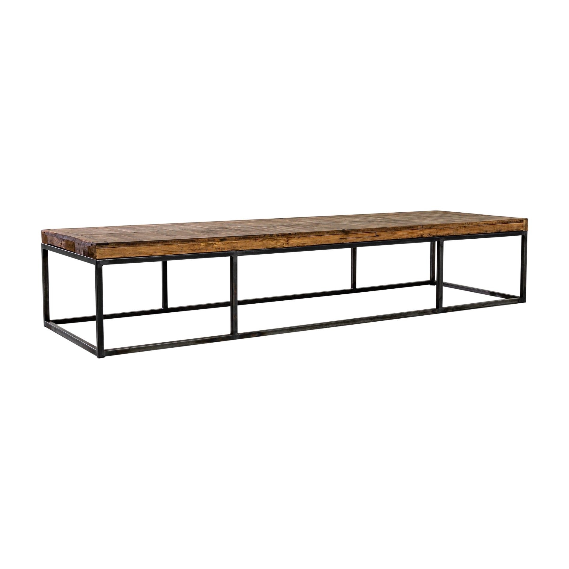 Table basse minimale en métal et bois de récupération