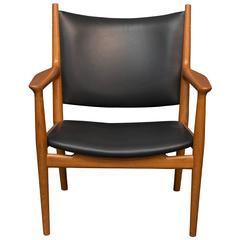 Hans J Wegner Lounge Chair 2