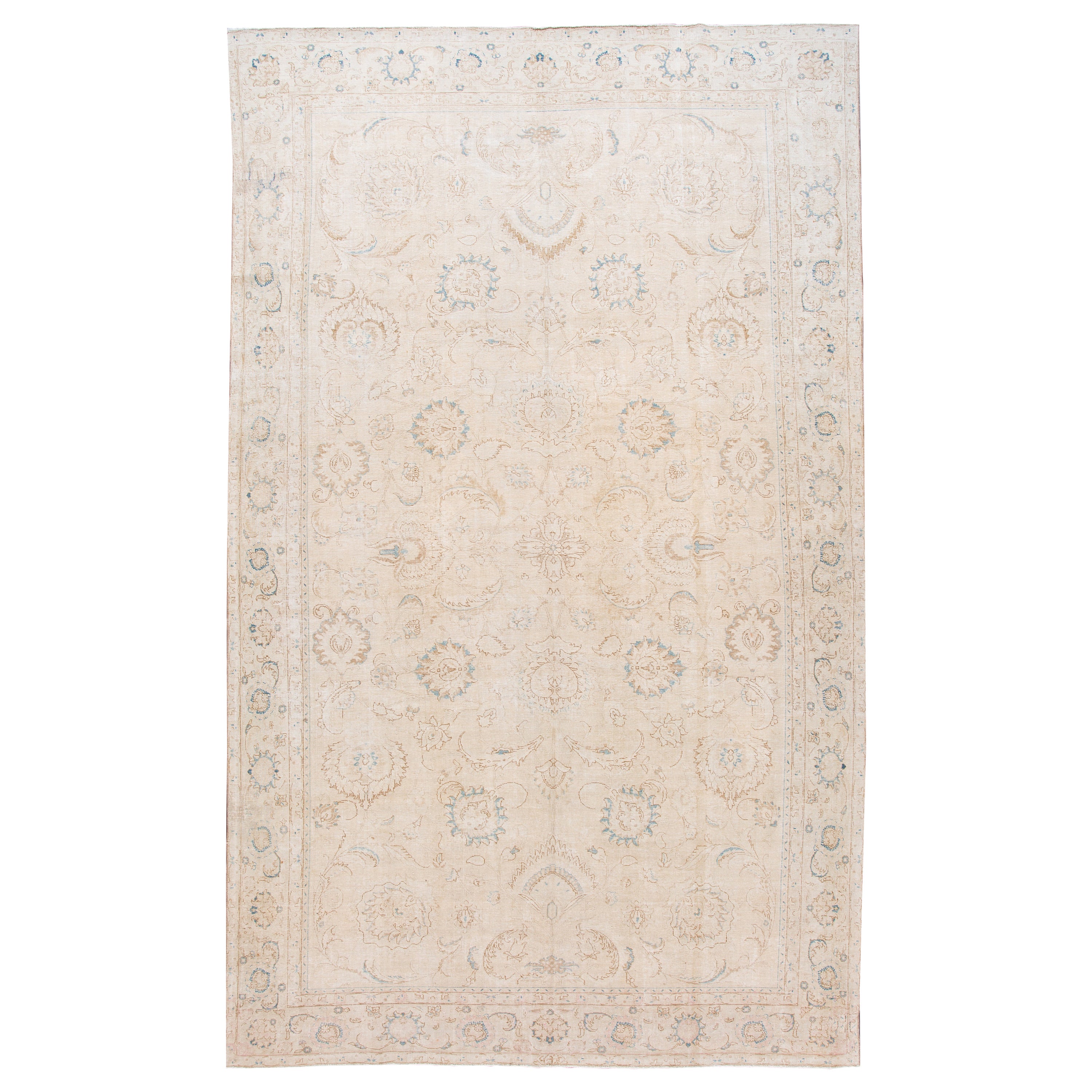 Tapis persan vintage Tabriz en laine beige fait à la main avec motif Shah Abbasi