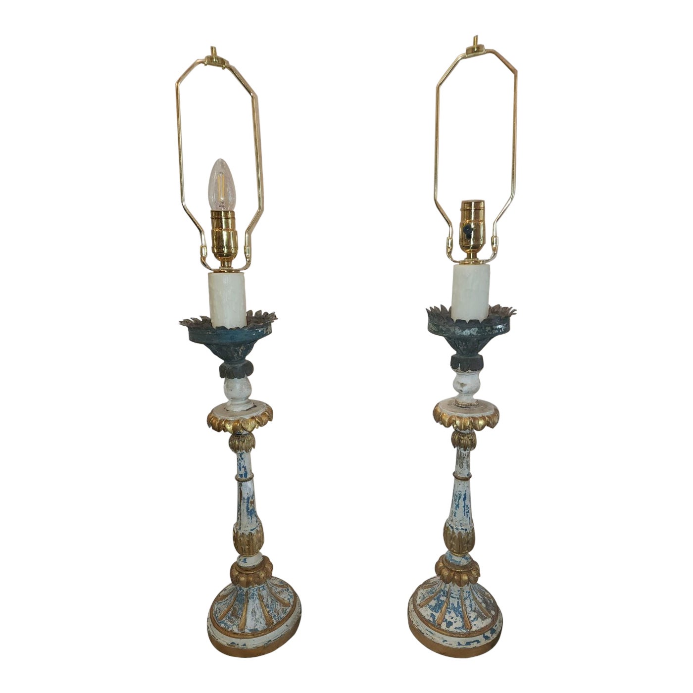 18th Century Giltwood Lamp Set  For Sale