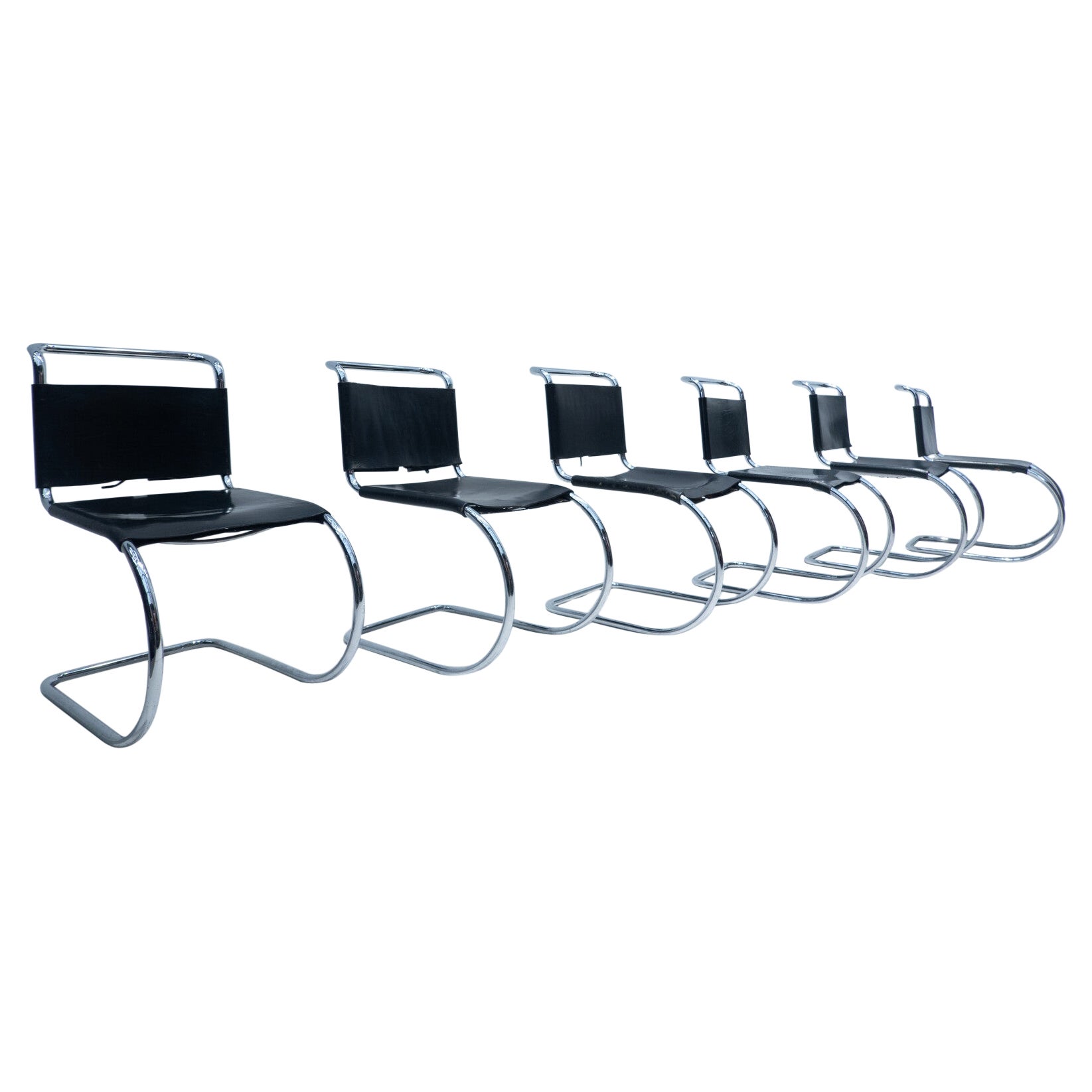 Ensemble de 6 chaises MR10 de Mies van der Rohe, Knoll International, cuir noir en vente