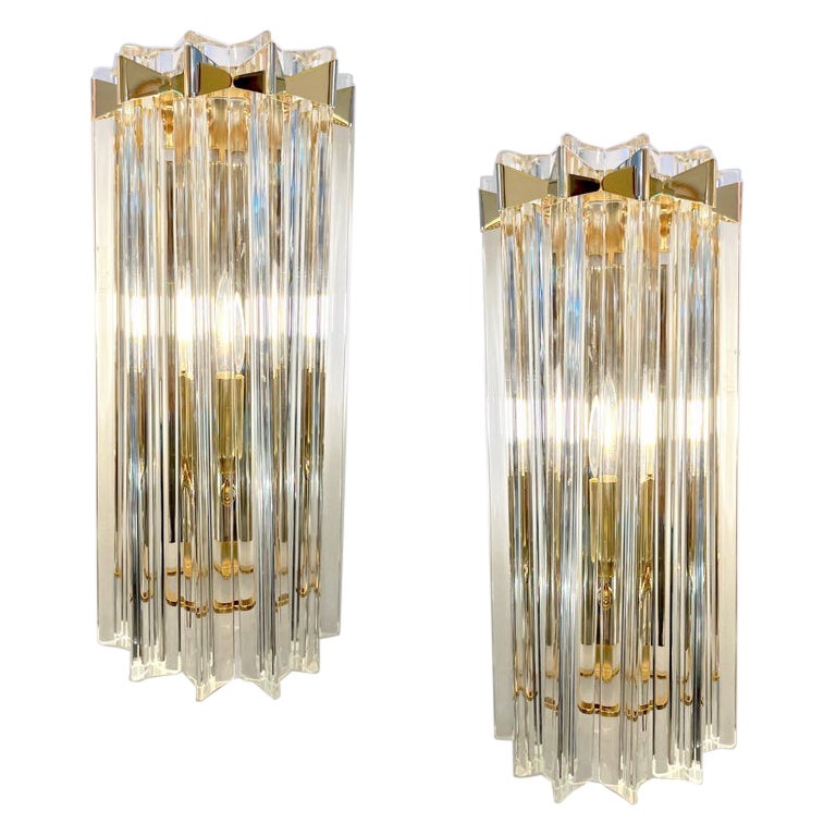 Italian Contemporary Pair of Minimalist Brass Crystal Clear Murano Glass Sconces For Sale