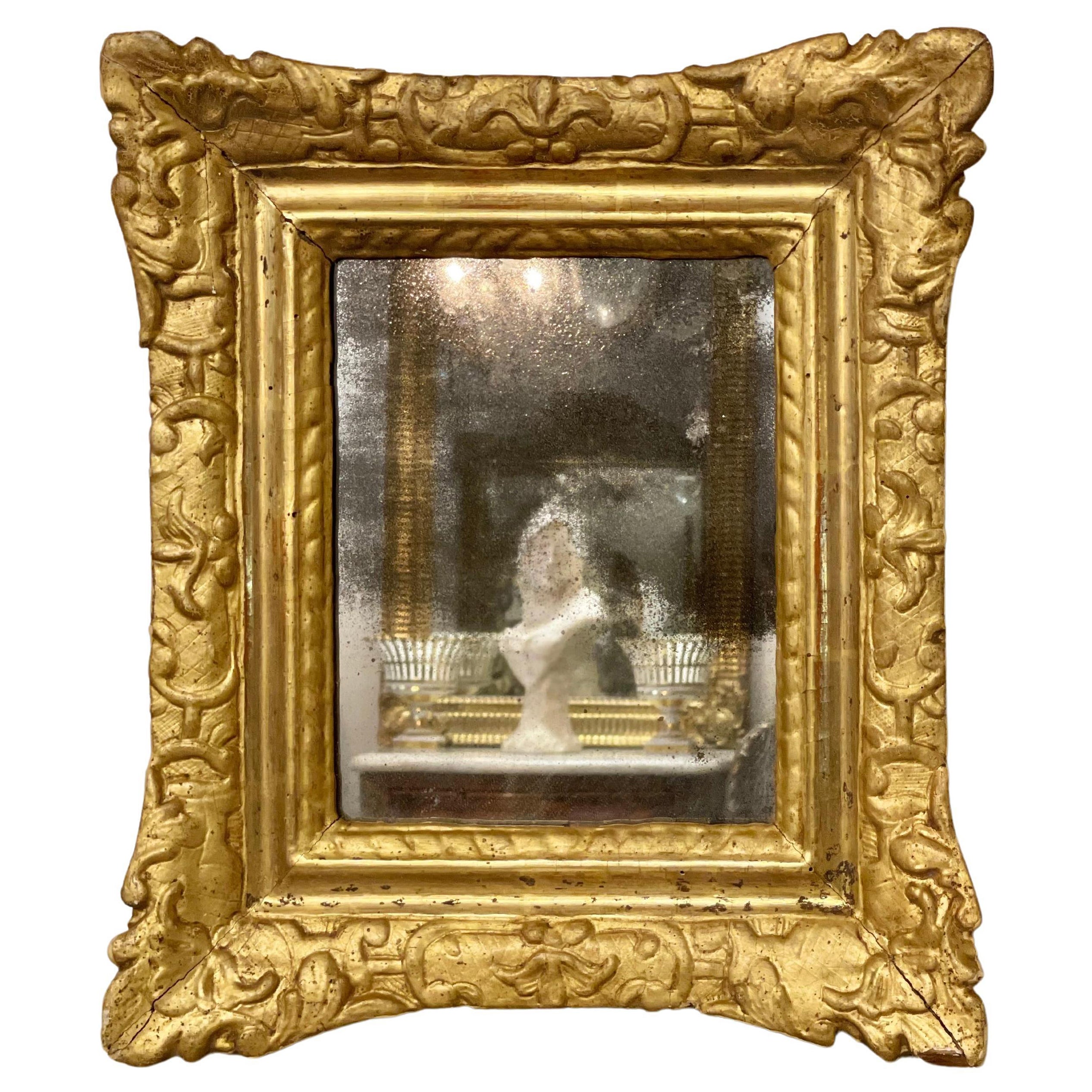 18th Century Giltwood Wall Mirror, with An Ornate Flared-Cornered 
