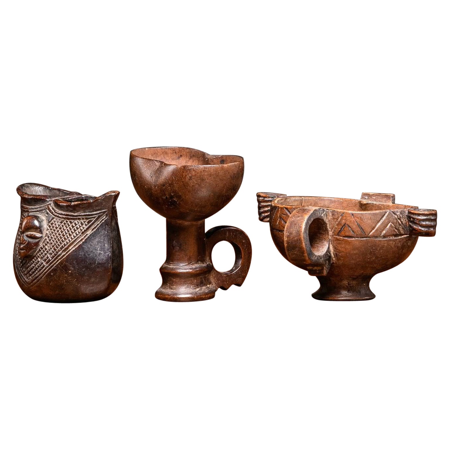 Selection of Three Yaka/Suku Monocyclic Ceremonial Drinking Cups, DRC For Sale
