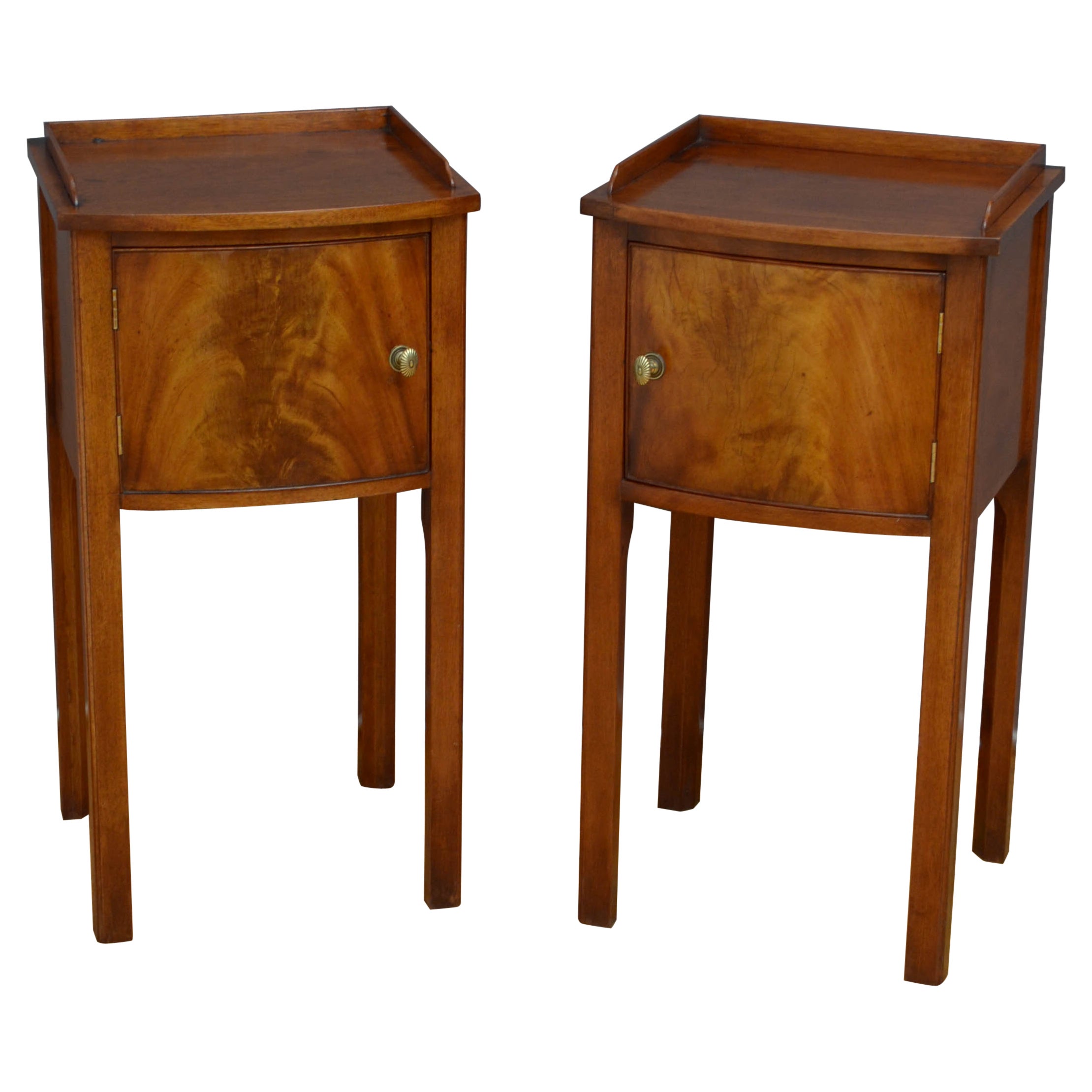 Sheraton Revival Pair of Bedside Cabinets