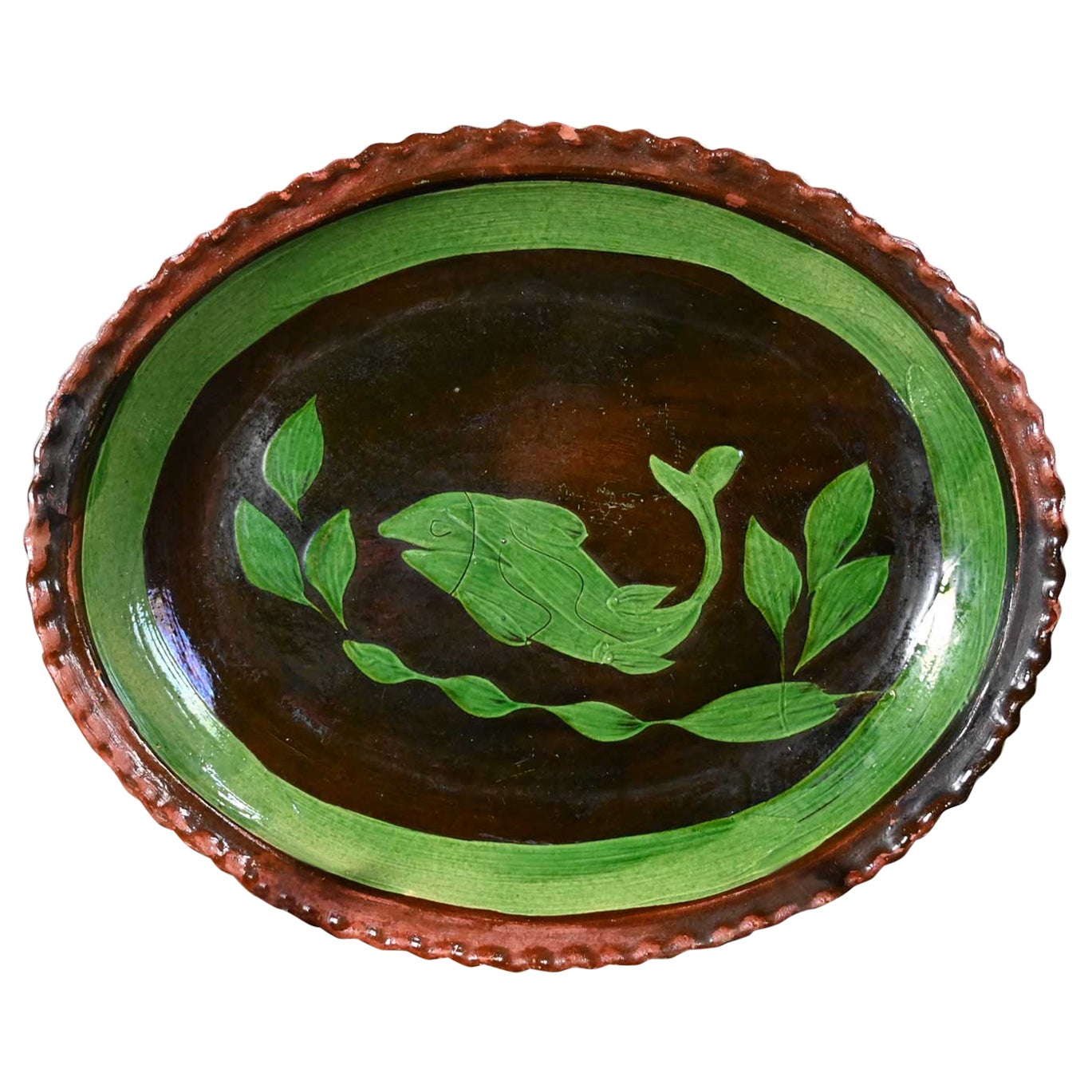 Patamban mexicano Hand Painted Fish Design Folk Art Plato esmaltado verde y marrón en venta