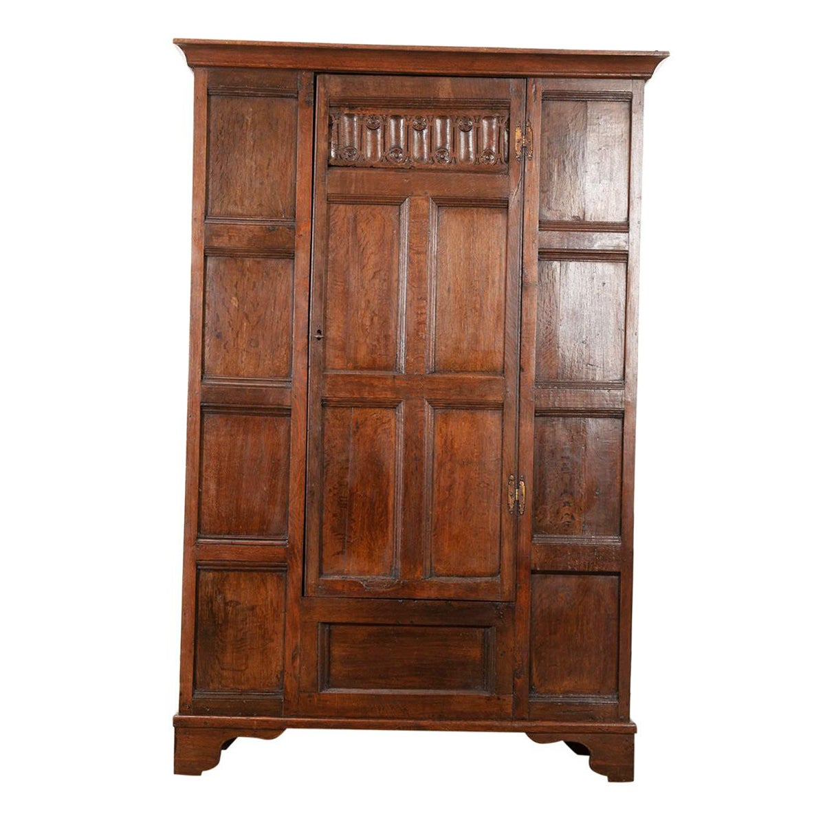 Armoire anglaise en Oak du 18ème siècle