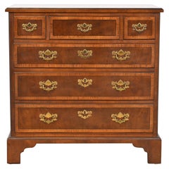 Henredon Georgian Banded Mahogany Chest of Drawers