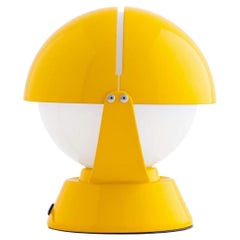 Lampada da tavolo in metallo e acrilico 'Buonanotte' di Giovanni Gorgoni in giallo per Stilnovo