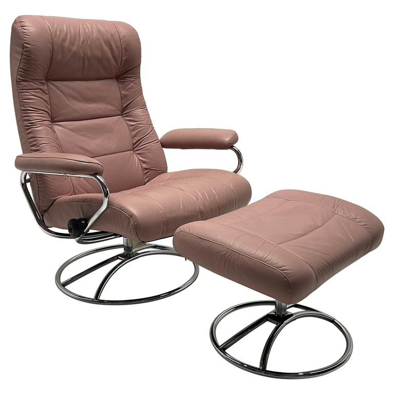 Postmodern Chrome Leather Chair - 36 For Sale on 1stDibs