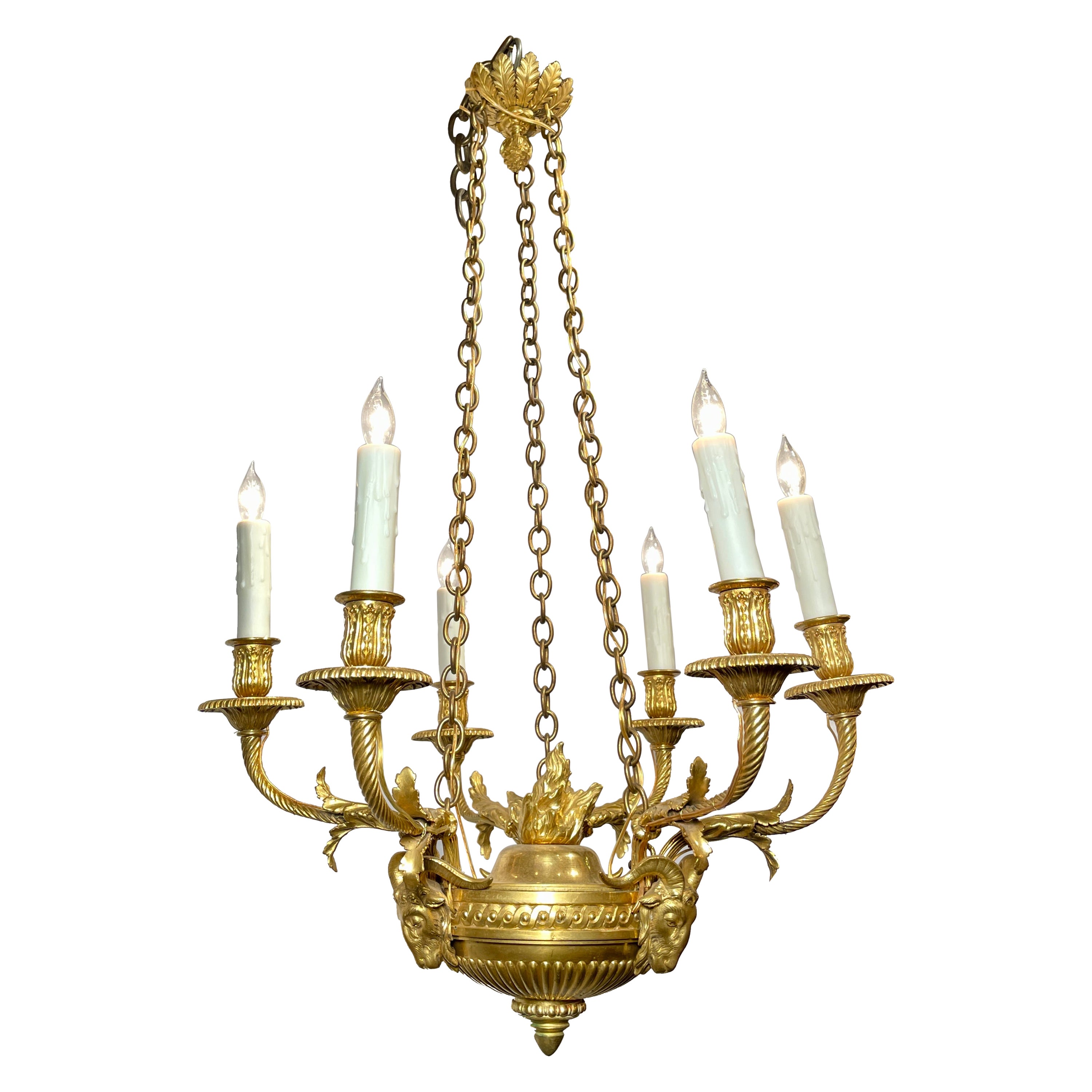 Lustre français ancien de style Louis XVI à 6 lumières en bronze doré, vers 1880.