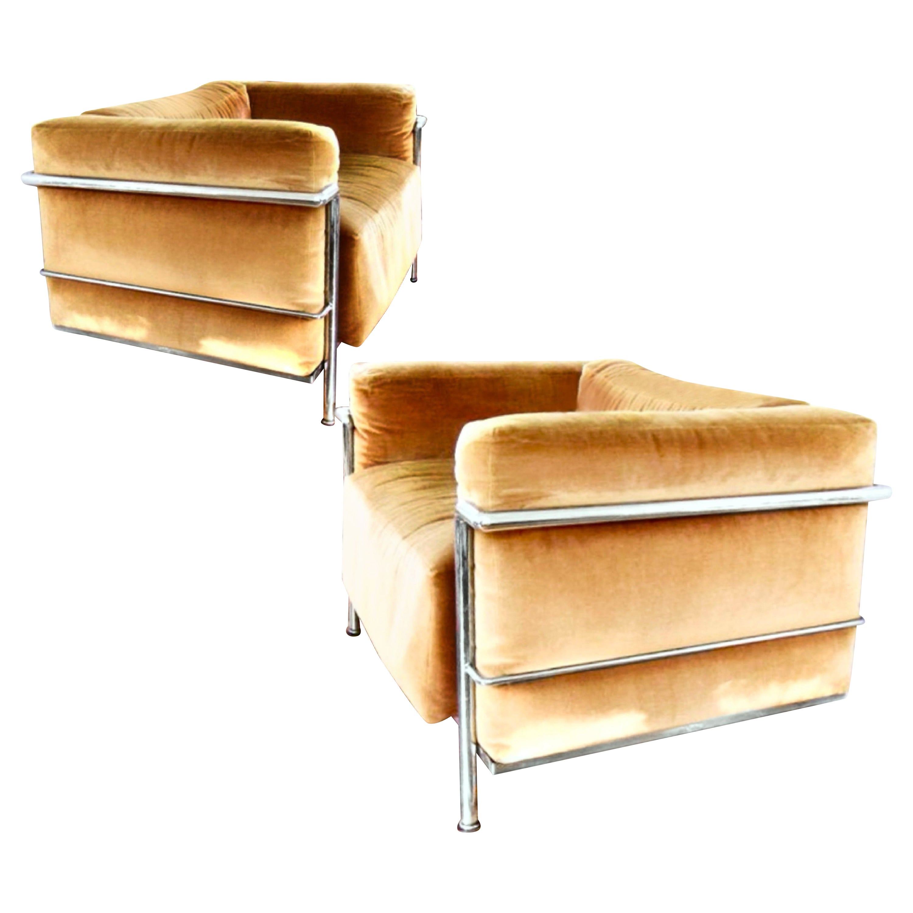 Le Corbusier Lc3 Fauteuil Grand Confort Amber Mohair Armchair Pair, Cassina