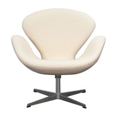 Arne Jacobsen Swan Chair in Knoll Pearl Boucle