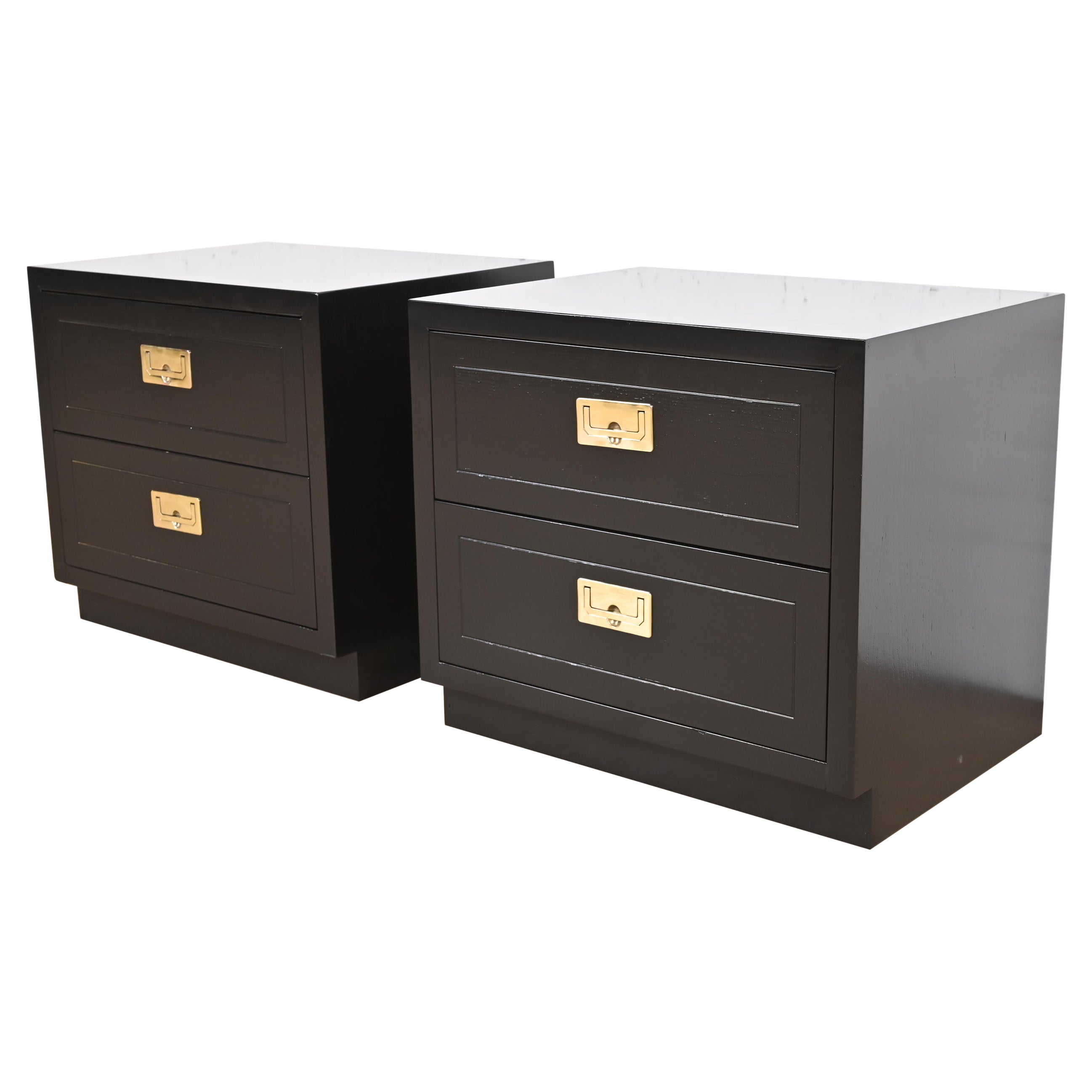 Henredon Hollywood Regency Black Lacquered Campaign Nightstands, Refinished For Sale