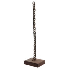 Escultura Brutalista de Eslabones de Cadena