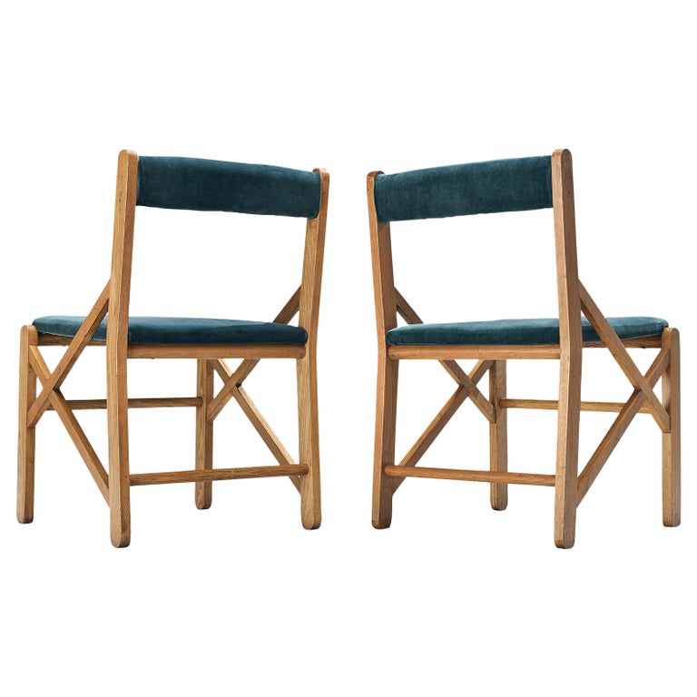 Italian Pair of Dining Chairs With Structural Frames in Oak For Sale at