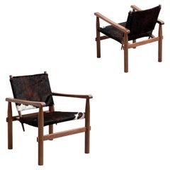 Ensemble de deux fauteuils de l'hôtel Charlotte Perriand 533 Doron par Cassina