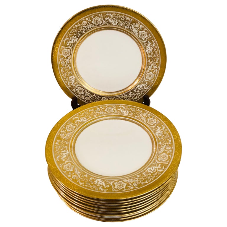 Set of Eleven Minton Porcelain Ball Dinner Plates Made for T. Goode LTD, London For Sale