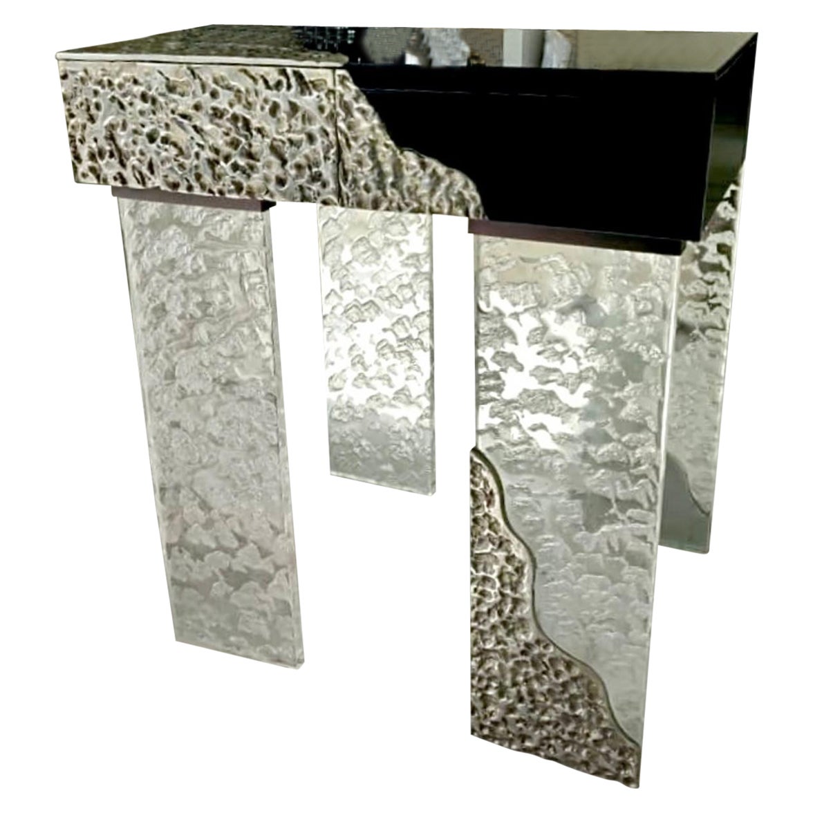 Rizo Liquid Plato Console Table in Crystal & Sculpted Metal For Sale