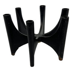 Jens Quistgaard Candelabro moderno danese Fiesta in ferro per Dansk