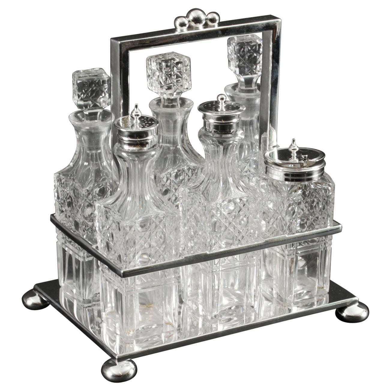 Antico set di ampolle vittoriano placcato in argento con 6 bottiglie Wade Wingfield Wilkins del XIX secolo