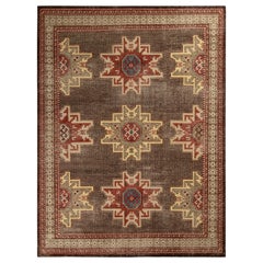 Rug & Kilim's Distressed Kuba Style Rug en beige-marron et motif géométrique rouge