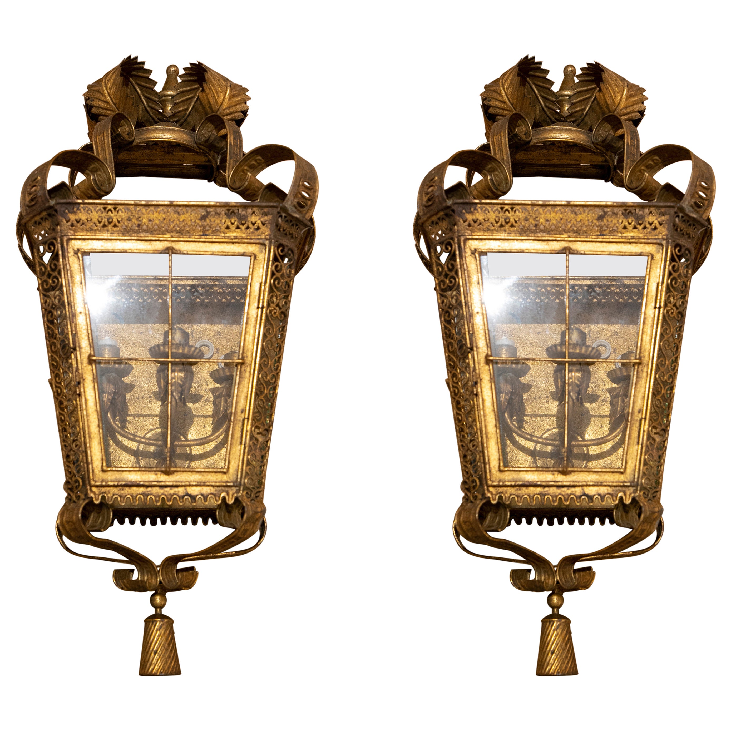 1980s Pair of Gilded Iron Wall Lanterns with Glasses For Sale