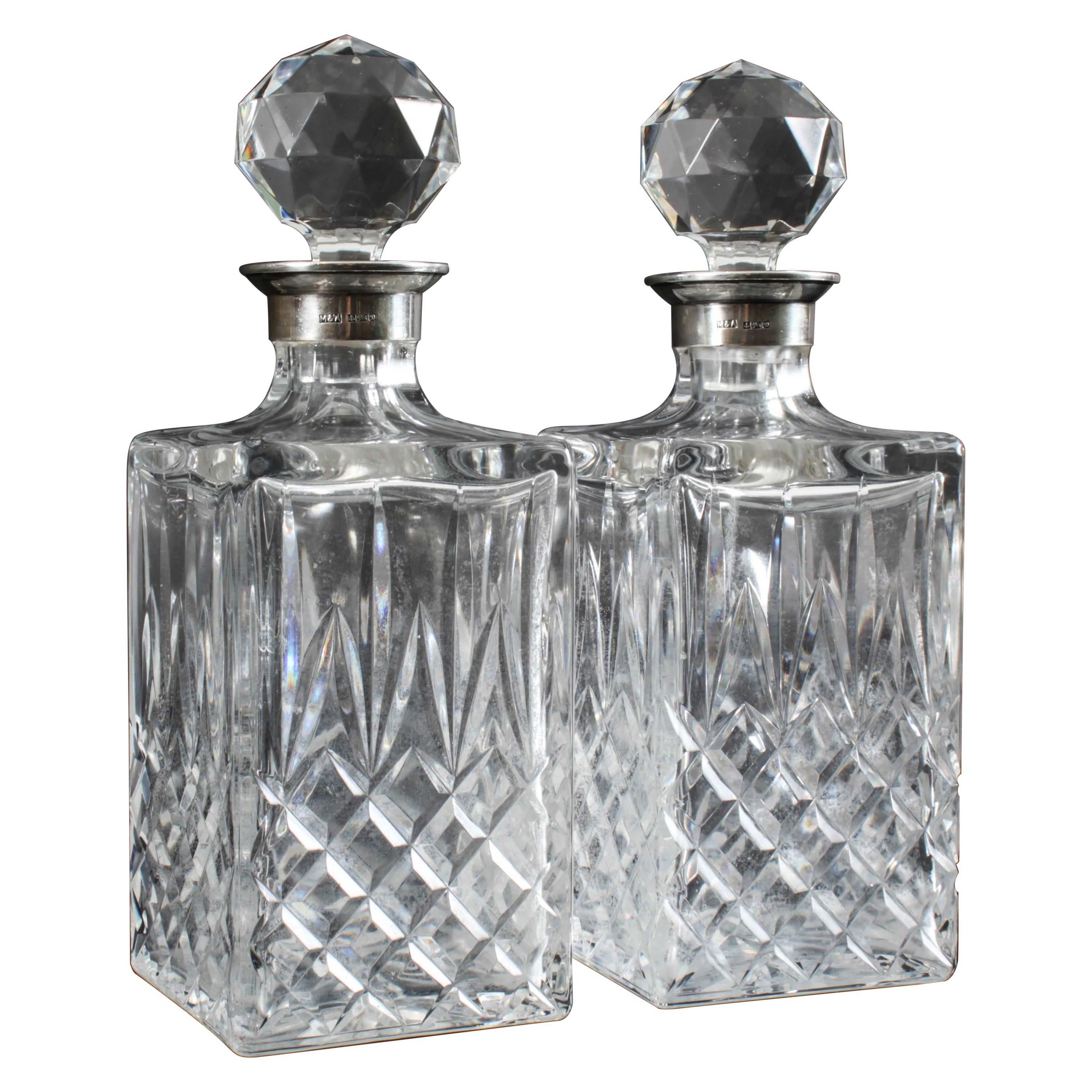 Vintage Pair of Cut Crystal Glass Liqueur Decanters Birmingham 1978 20th C For Sale