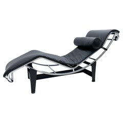 Chaise Longue Corbusier LC4 en Cuir Noir, Style Moderne du Milieu du Siècle