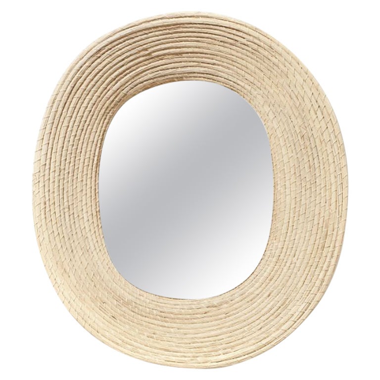 Miroir de forme ovale Killa de Pauline Deltour en vente
