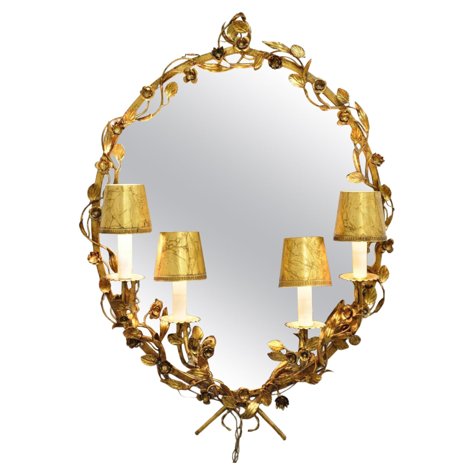 Miroir mural italien de style Hollywood Regency avec appliques et fleurs ovales en fer doré en vente