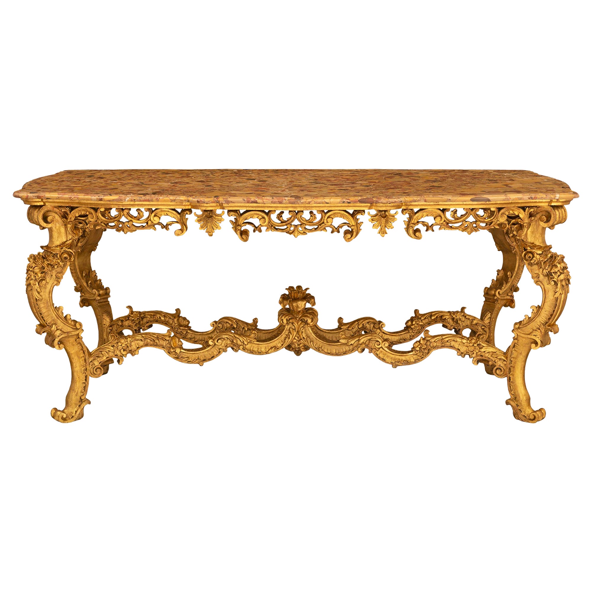 Italienisch Anfang 19. Jahrhundert Louis XV St. Giltwood und Marmor Center Table im Angebot