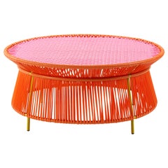 Mesa baja Caribe Rosa Naranja de Sebastian Herkner