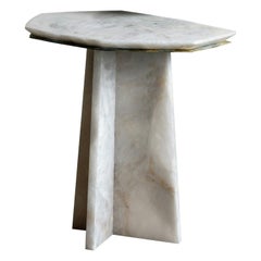 Mesa baja voladiza Geometrik de Atra Design