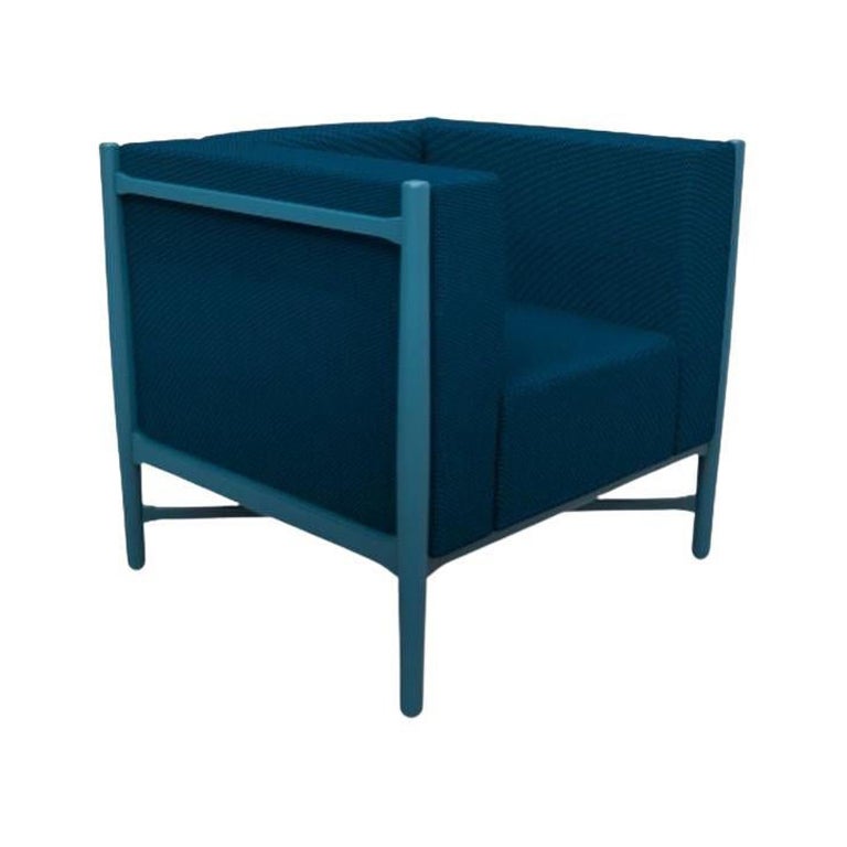 Fauteuil Loka laqué bleu ange par Colé Italia