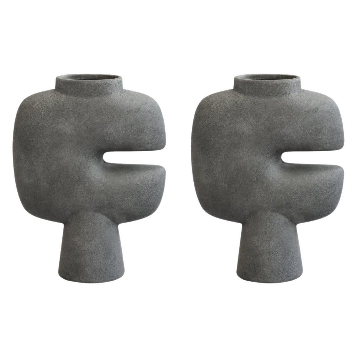Set of 2 Dark Grey Tribal Vase Medio by 101 Copenhagen For Sale