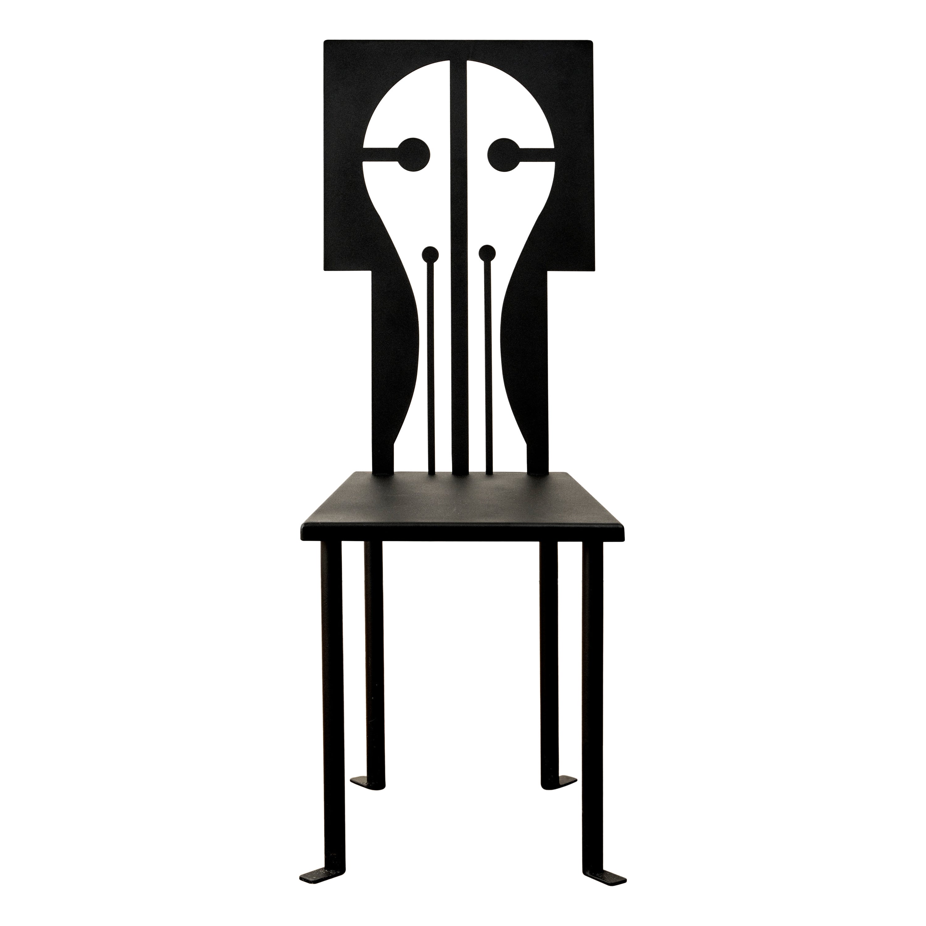 Animate Objects Epona Eisen-Beistellstuhl mit schwarzem Pulvermantel im Angebot