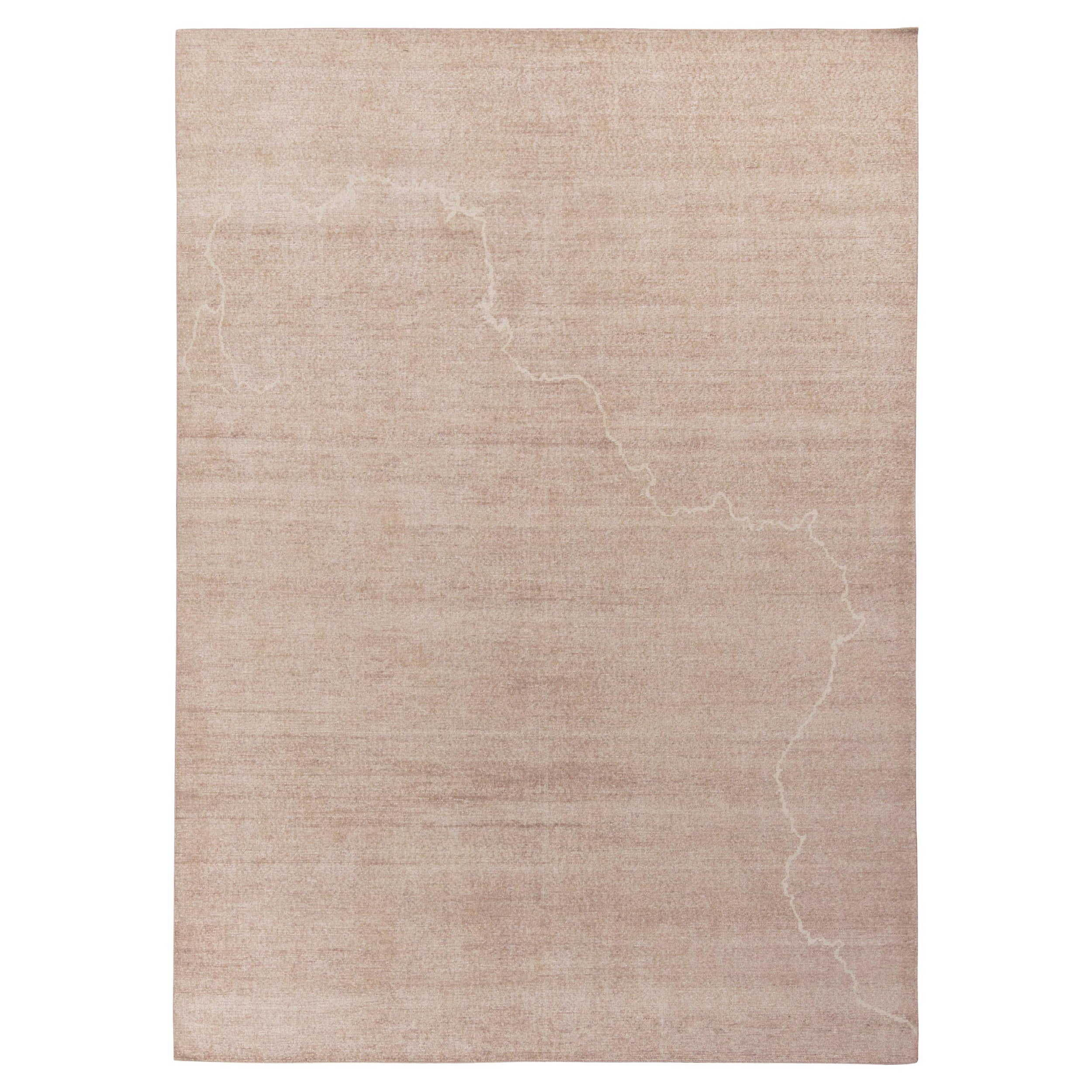 Tapis contemporain de style vieilli de Rug & Kilim, motif abstrait rose et beige