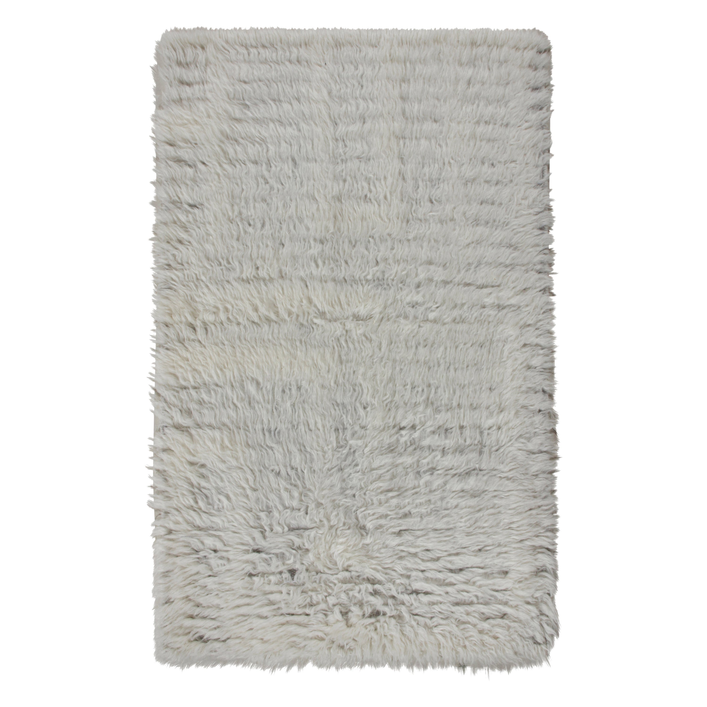 Rug & Kilim’s Moroccan Style Shag Rug in Solid Gray-White, High Pile For Sale