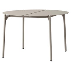 Grande table de salon minimaliste taupe