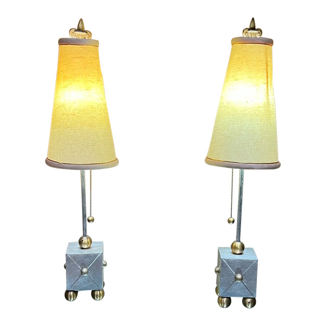 1970s French Pair of Fleur de Lis X Table Lamps Simple Elegance For Sale