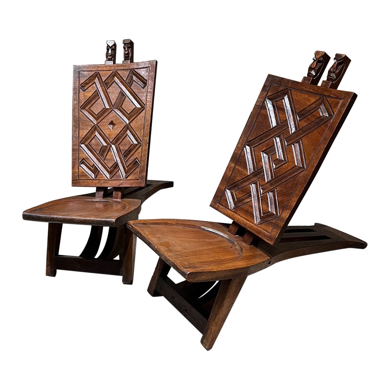 Afrikanische zeremonielle Chief Chairs aus handgeschnitztem Holz, 1960er Jahre