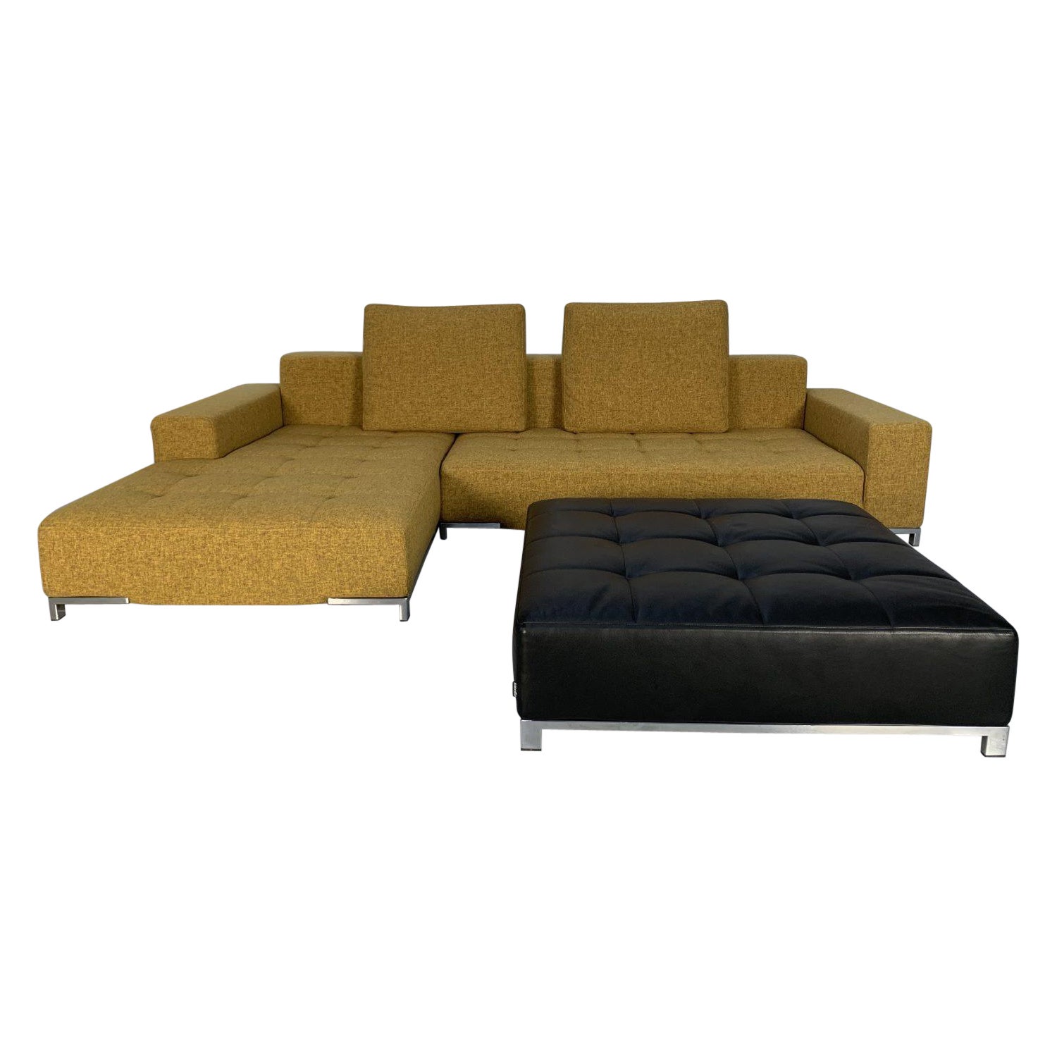 Zanotta Alfa 1326 L-förmiges Sofa und Ottomane aus gelbem Leinen und schwarzem Leder
