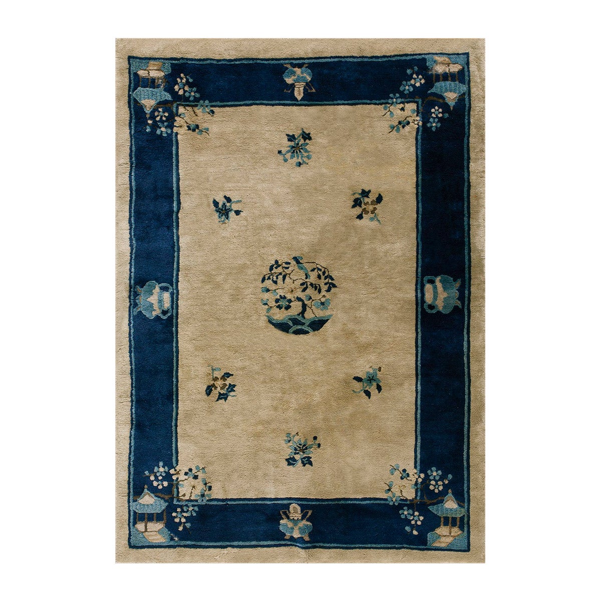 Early 20th Century Chinese Peking Carpet ( 4' x 5'9" - 122 x 175 ) 